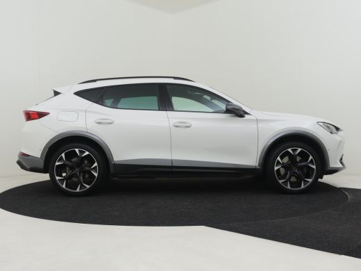 Seat Formentor 1.4 e-Hybrid VZ Performance 245pk | Adaptief cruise control | Camera achter | Navigatie | Keyless... ActivLease financial lease