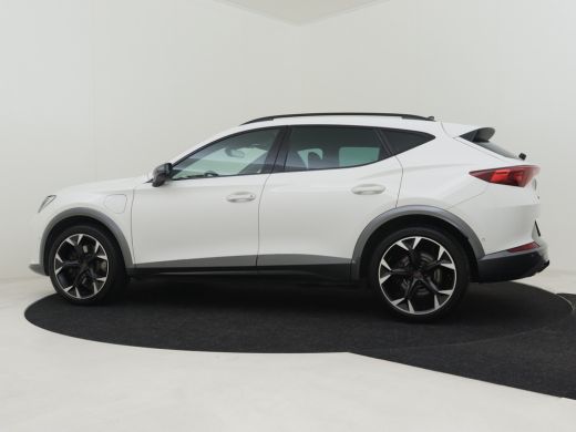 Seat Formentor 1.4 e-Hybrid VZ Performance 245pk | Adaptief cruise control | Camera achter | Navigatie | Keyless... ActivLease financial lease