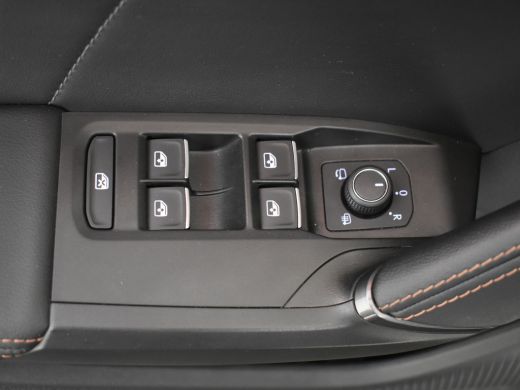 Seat Formentor 1.4 e-Hybrid VZ Performance 245pk | Adaptief cruise control | Camera achter | Navigatie | Keyless... ActivLease financial lease