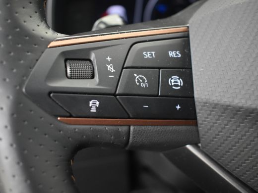 Seat Formentor 1.4 e-Hybrid VZ Performance 245pk | Adaptief cruise control | Camera achter | Navigatie | Keyless... ActivLease financial lease