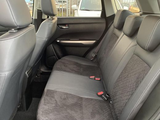 Suzuki Vitara 1.5 Hybrid Style Automaat | Cruise control | Apple CarPlay & Android Auto | Navigatiesysteem | St... ActivLease financial lease