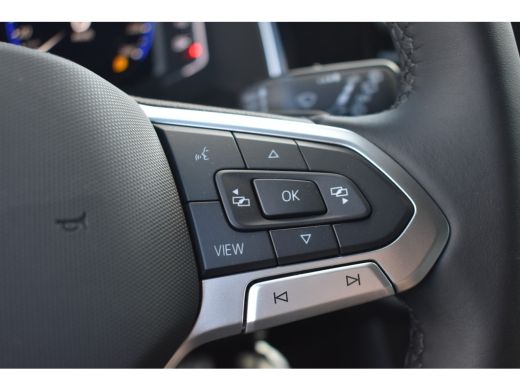 Volkswagen Polo Volkswagen R-Line Edition Inclusief €2000,- inruilvoordeel + €1000,- korting | 'App-Connect' draa... ActivLease financial lease
