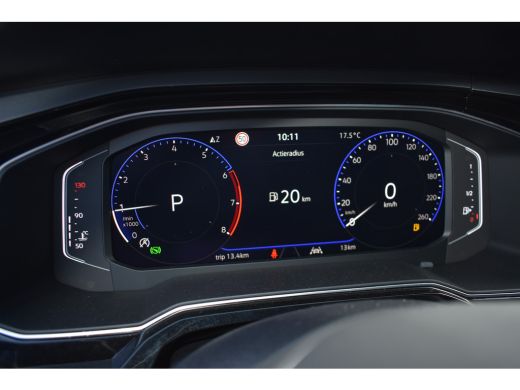 Volkswagen Polo Volkswagen R-Line Edition Inclusief €2000,- inruilvoordeel + €1000,- korting | 'App-Connect' draa... ActivLease financial lease