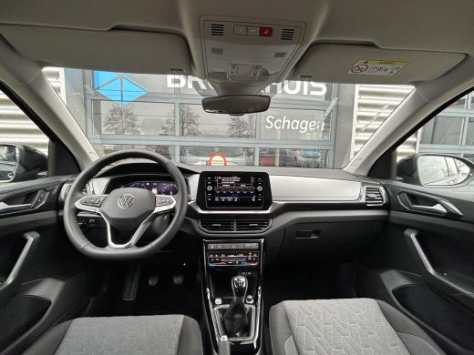 Volkswagen T-Cross Volkswagen Life Edition | 'App-Connect' draadloze smartphone integratie | Achterlichten LED | Afs... ActivLease financial lease