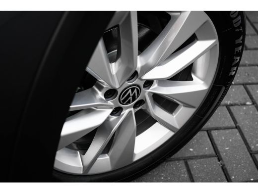 Volkswagen Taigo Volkswagen Life Edition | 'App-Connect' smartphone integratie | 'We Connect Plus' (abonnement 12 ... ActivLease financial lease