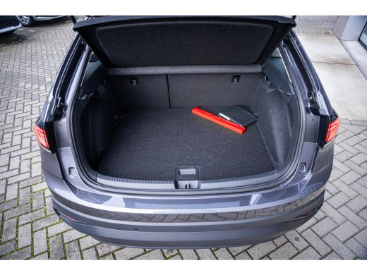 Volkswagen Taigo Life Edition Inclusief &euro;2000,- inruilvoordeel | 'App-Connect' smartphone integratie | 'We Connect... ActivLease financial lease