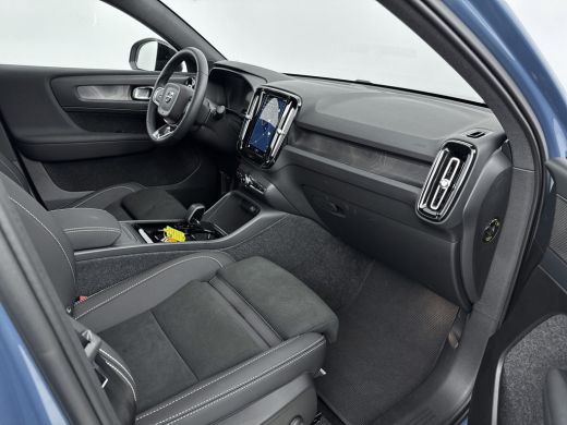 Volvo  C40 SINGLE MOTOR ULTIMATE | 360° Camera | Nubuck Bekleding | H&K Audio | All Season Banden | Panorama... ActivLease financial lease