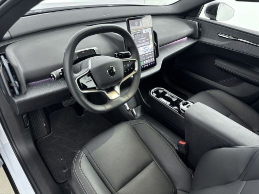 Volvo  EX30 Twin Motor Performance Ultra 69 kWh | Stoel + Stuurverw. | 20" LM Velgen | Blis | Lederen bekledi... ActivLease financial lease
