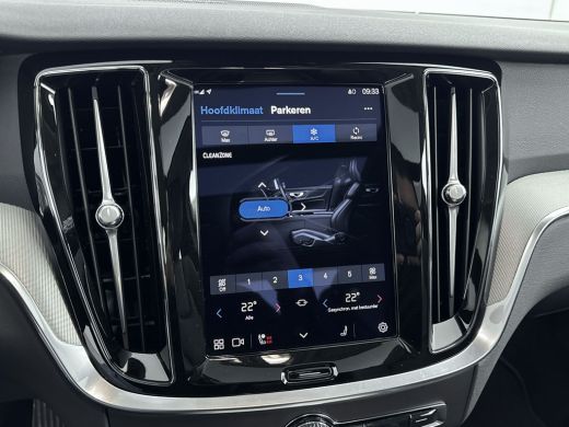 Volvo  S60 Volvo B4 PLUS DARK | PANORAMADAK | MEMORY | LEDER | HARMAN KARDON | GETINT GLAS ActivLease financial lease