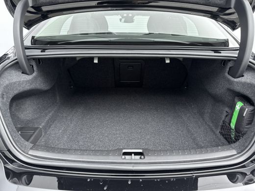 Volvo  S60 Volvo B4 PLUS DARK | PANORAMADAK | MEMORY | LEDER | HARMAN KARDON | GETINT GLAS ActivLease financial lease