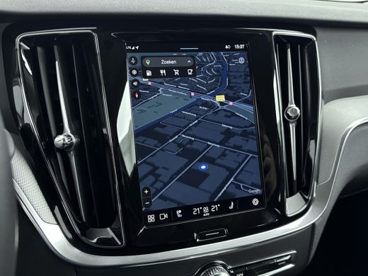 Volvo  V60 B4 200PK Plus Dark | Trekhaak | Achterb Verw | BLIS | Elektr Stoelen + Memory | PDC + Camera | Tr... ActivLease financial lease