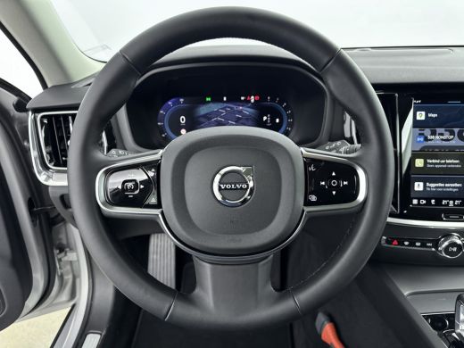 Volvo  V60 B4 200PK Plus Dark | Trekhaak | Achterb Verw | BLIS | Elektr Stoelen + Memory | PDC + Camera | Tr... ActivLease financial lease