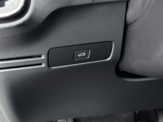 Volvo  XC40 Extended Range Plus 82 kWh | Trekhaak | Stoel + Stuurverw. | Warmtepomp | | Trekhaak | Stoel + St... ActivLease financial lease