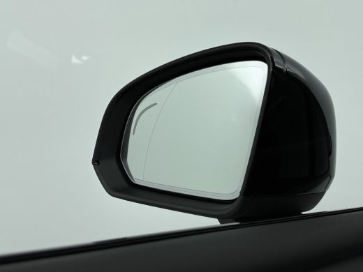 Volvo  XC40 Extended Range Plus 82 kWh | Trekhaak | Stoel + Stuurverw. | Warmtepomp | | Trekhaak | Stoel + St... ActivLease financial lease
