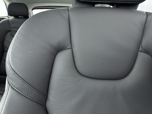 Volvo  XC60 Volvo Recharge T6 Plus Bright | Trekhaak | PDC + Camera | BLIS | 21" Velgen | Panormadak | Adapti... ActivLease financial lease