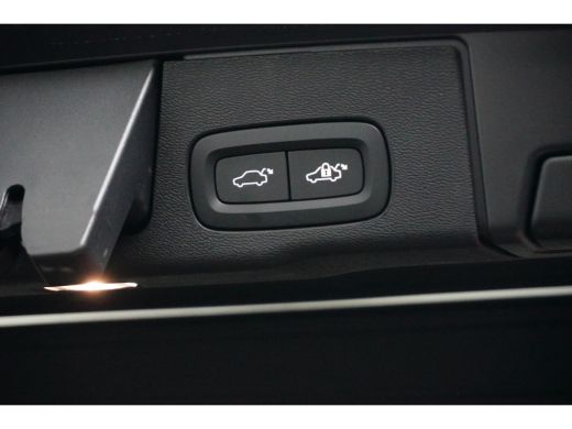 Volvo  XC60 Volvo Recharge T6 Plus Bright | Trekhaak | PDC + Camera | BLIS | 21" Velgen | Panormadak | Adapti... ActivLease financial lease