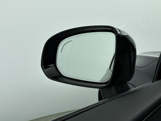 Volvo  XC60 Volvo Recharge T6 Plus Dark | Trekhaak | PDC + 360 Camera | Stoel + Stuurverw. | Panoramadak | Dr... ActivLease financial lease