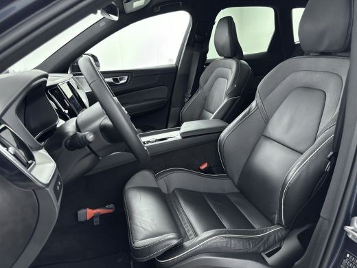 Volvo  XC60 Volvo Recharge T8 Ultimate Dark | Bowers & Wilkins Audio | Luchtvering | Panoramadak | HUD | PDC ... ActivLease financial lease