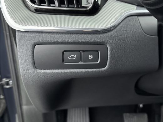 Volvo  XC60 Volvo Recharge T8 Ultimate Dark | Bowers & Wilkins Audio | Luchtvering | Panoramadak | HUD | PDC ... ActivLease financial lease