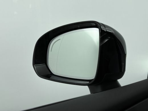Volvo  XC60 Volvo Recharge T8 Ultimate Dark | Bowers & Wilkins Audio | Luchtvering | Panoramadak | HUD | PDC ... ActivLease financial lease