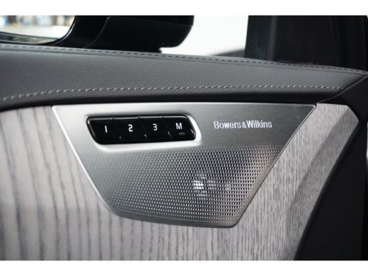 Volvo  XC90 Volvo T8 Ultimate Dark | B&W Audio  | HUD | Luchtvering | Trekhaak | 360 camera | Blis | ActivLease financial lease