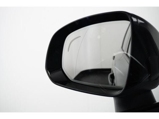 Volvo  XC90 Volvo T8 Ultimate Dark | B&W Audio  | HUD | Luchtvering | Trekhaak | 360 camera | Blis | ActivLease financial lease