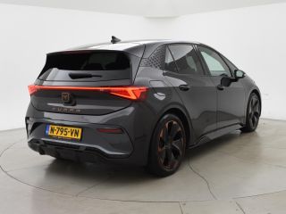 Seat Born ADRENALINE ONE 62 kWh 204 PK *12% BIJTELLING* + 19 INCH | ADAPTIVE CRUISE | SFEERVERLICHTING