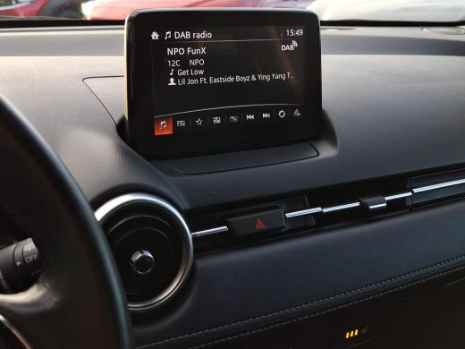 Mazda 2 1.5 Skyactiv-G Luxury | Stoelverwarming | Stuurwielverwarming | Apple carplay | Lichtmetalen velg... ActivLease financial lease