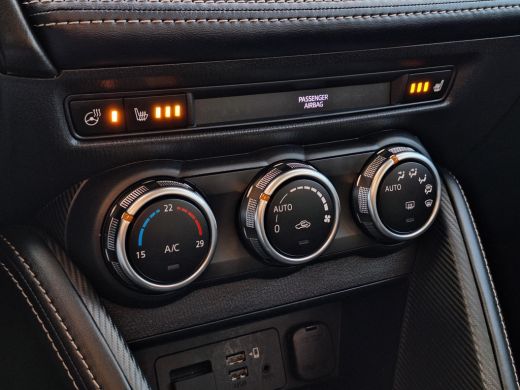 Mazda 2 1.5 Skyactiv-G Luxury | Stoelverwarming | Stuurwielverwarming | Apple carplay | Lichtmetalen velg... ActivLease financial lease