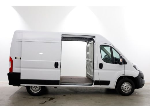 Peugeot Boxer 2.2 BlueHDi 120pk L2H2 Premium 2x Schuifdeur/Navi/Camera 12-2021 ActivLease financial lease