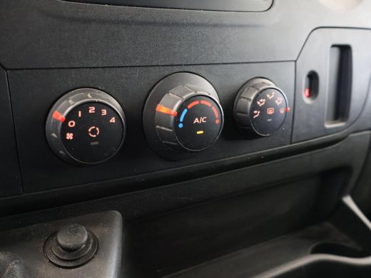 Renault Master T33 2.3 DCI 130 PK L2H2 + WERKPLAATS INRICHTING | TREKHAAK | NAVIGATIE ActivLease financial lease