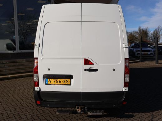Renault Master T33 2.3 DCI 130 PK L2H2 + WERKPLAATS INRICHTING | TREKHAAK | NAVIGATIE ActivLease financial lease