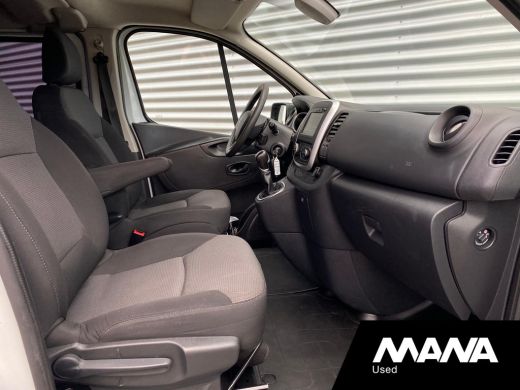Renault Trafic 2.0 dCi 145PK T29 L2H1 DC Automaat Led Sidebars Navi Trekhaak Sensoren Cruise Camera ActivLease financial lease