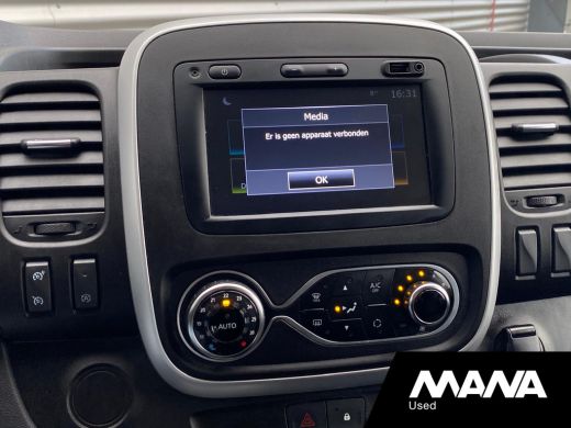 Renault Trafic 2.0 dCi 145PK T29 L2H1 DC Automaat Led Sidebars Navi Trekhaak Sensoren Cruise Camera ActivLease financial lease