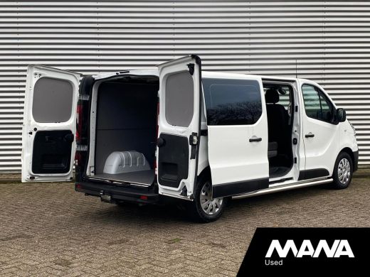 Renault Trafic 2.0 dCi 145PK T29 L2H1 DC Automaat Led Sidebars Navi Trekhaak Sensoren Cruise Camera ActivLease financial lease