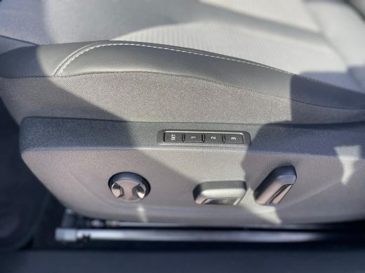 Skoda Enyaq ŠKODA Business Edition | Driving mode select | ESC (Elektronische Stabiliteits Controle) | Front ... ActivLease financial lease