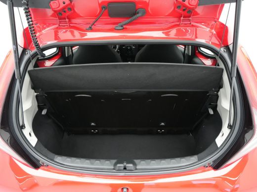Toyota Aygo 1.0 VVT-i x-fun Airco Bluetooth Elek. Ramen 5-Deurs 268 ActivLease financial lease