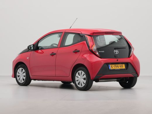 Toyota Aygo 1.0 VVT-i x-fun Airco Bluetooth Elek. Ramen 5-Deurs 268 ActivLease financial lease