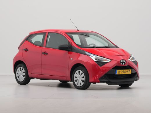 Toyota Aygo 1.0 VVT-i x-fun Airco Bluetooth Elek. Ramen 5-Deurs 268 ActivLease financial lease