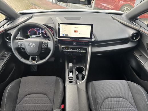 Toyota C-HR 1.8 Hybrid 140 Executive | 06-10141018 Voor meer informatie ActivLease financial lease