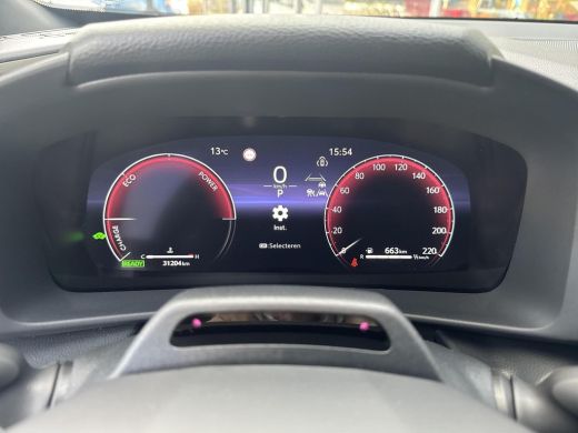 Toyota C-HR 1.8 Hybrid 140 Executive | 06-10141018 Voor meer informatie ActivLease financial lease