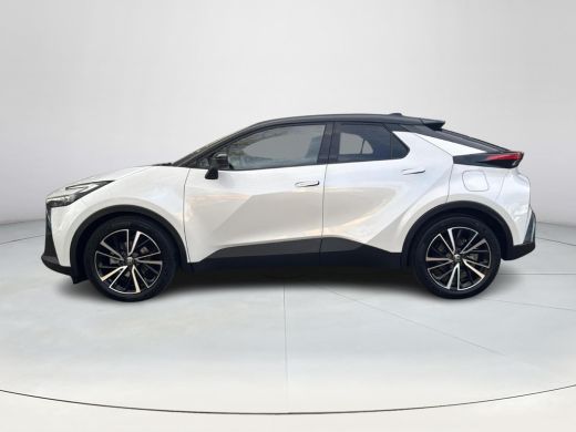 Toyota C-HR 1.8 Hybrid 140 Executive | 06-10141018 Voor meer informatie ActivLease financial lease