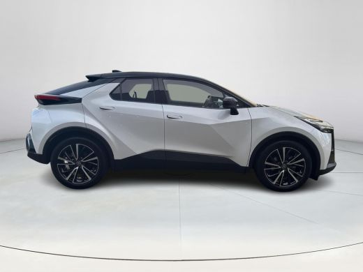Toyota C-HR 1.8 Hybrid 140 Executive | 06-10141018 Voor meer informatie ActivLease financial lease