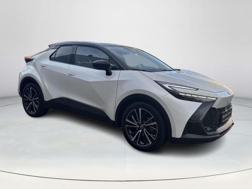 Toyota C-HR 1.8 Hybrid 140 Executive | 06-10141018 Voor meer informatie ActivLease financial lease