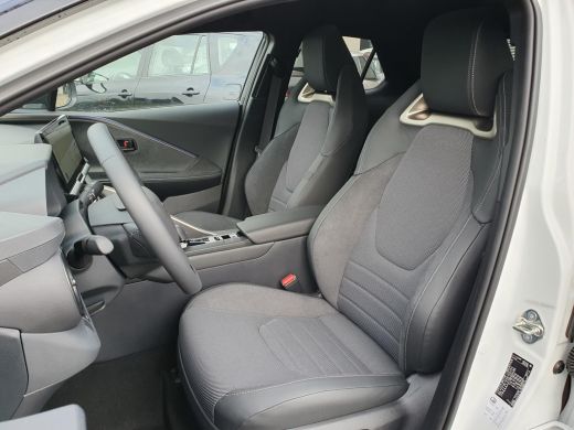 Toyota C-HR 1.8 Hybrid 140 Executive **NIEUWE AUTO** ActivLease financial lease