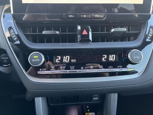 Toyota Corolla Cross Hybrid 140 Style | Navigatie | Apple CarPlay/Android auto | Elektrische achterklep ActivLease financial lease