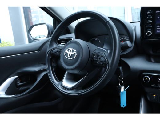 Toyota Yaris 1.5 Hybrid Active ActivLease financial lease