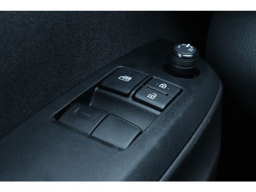 Toyota Yaris 1.5 Hybrid Active ActivLease financial lease