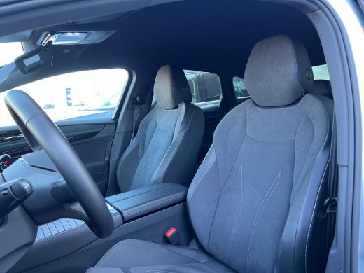 Volkswagen ID.7 286 pk Pro Business 77 kWh | HUD | Matrix LED | Trekhaak | Elektr. Stoelen | ActivLease financial lease