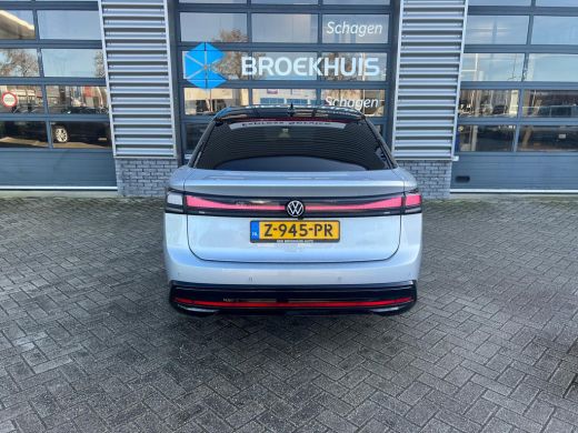 Volkswagen ID.7 286 pk Pro Business 77 kWh | HUD | Matrix LED | Trekhaak | Elektr. Stoelen | ActivLease financial lease
